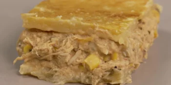 Empadão de frango cremoso com massa de dar água na boca