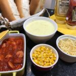 Cachorro-quente de festa simples tudo gostoso