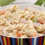 Macarrão parafuso com creme de leite receita