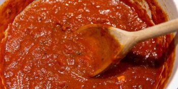 Molho de tomate caseiro com pimenta