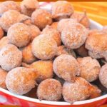 Bolinho de chuva simples e sequinho com 1 ovo receita