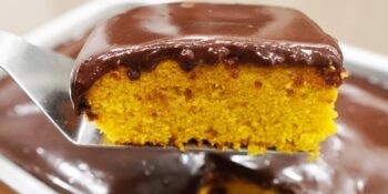 Bolo de cenoura com farinha de aveia fofinho