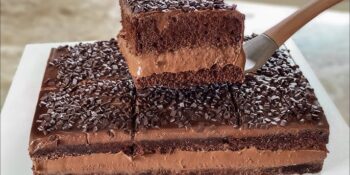 Bolo de chocolate com leite na massa