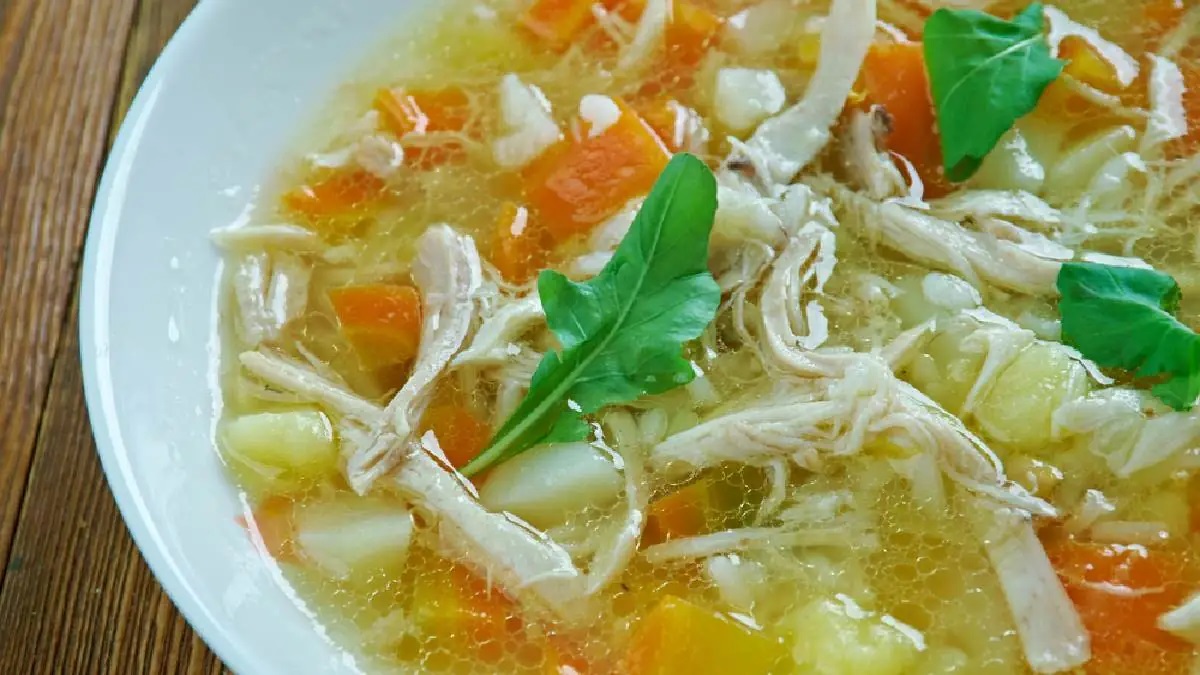 Canja de galinha com arroz
