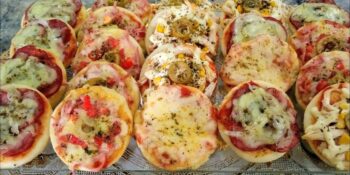 Mini pizza de mussarela