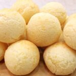 Pão de queijo na airfryer em 10 minutos como preparar