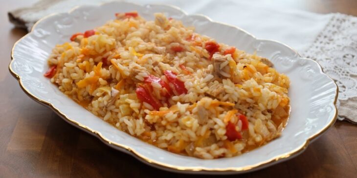 Arroz com atum tudo gostoso