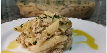 Macarrão com atum e creme de leite