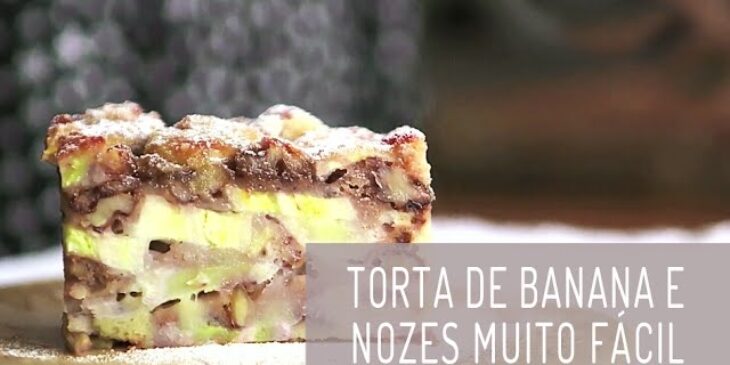 Torta de banana caramelizada com crocante de nozes receita