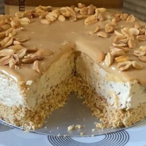 Torta de doce de leite com amêndoas e base de paçoca facil