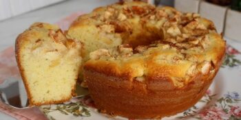 Bolinho de maçã com canela