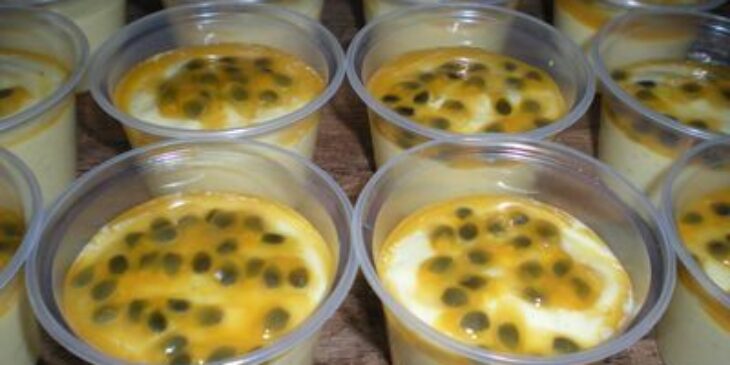 Mousse de maracujá no potinho receita