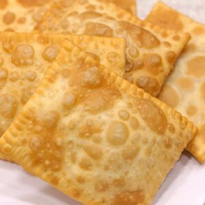 Pastel de feira de charque receita