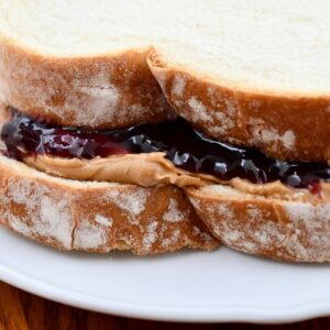 Sanduíche de geleia tudo gostoso