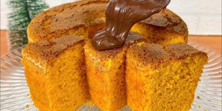 Bolo de cenoura com cobertura de chocolate e café receita