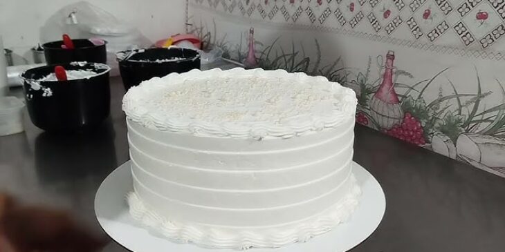 Bolo de leite em pó fofinho receita
