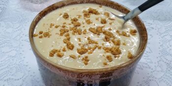 Canjica nordestina com amendoim