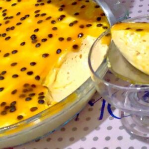 Mousse de maracujá com ganache de chocolate receita