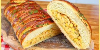Pão recheado com frango e catupiry