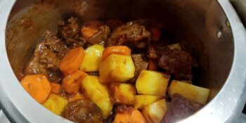 Picadinho de carne com legumes
