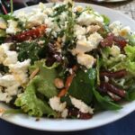 Salada chique com tâmaras receita