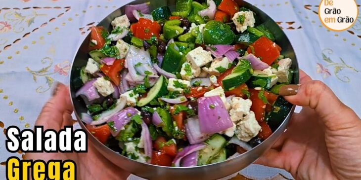 Salada grega com queijo receita