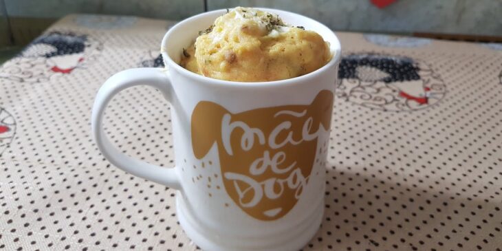 Torta salgada de caneca fácil receita