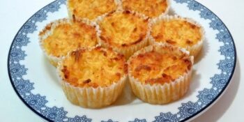 Bombocado de mandioca com coco