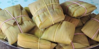 Pamonha doce com coco que derrete na boca