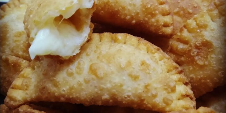 Pastéis de queijo coalho