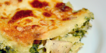 Lasanha de frango e espinafre