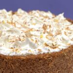 Torta de leite condensado com coco queimado receita