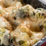 Brócolis ninja gratinado e cremoso. - Foto: Freepik