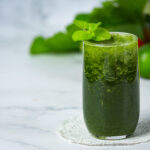 Como prepara suco de couve com chia - Foto: Freepik