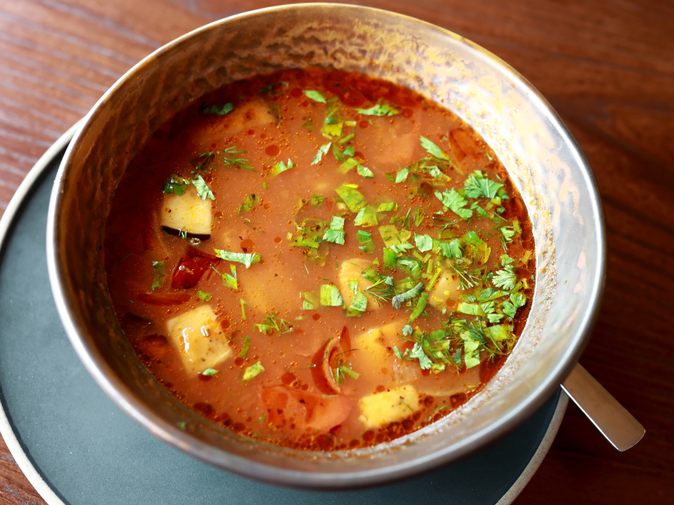 sopa-de-legumes-com-frango-caldo-grosso