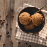 Aprenda a fazer Sorvete de café - Imagem: iStock/Dan BEAL