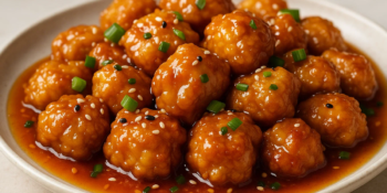 Frango agridoce (Orange Chicken): A receita chinesa para um frango crocante e suculento.