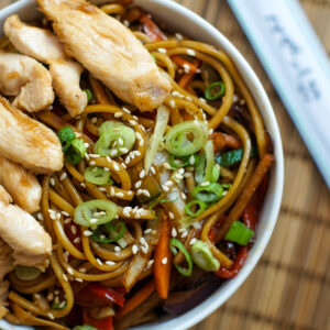 Noodle com Frango - Foto: Freepik