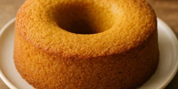 Bolo de laranja sem glúten, sem lactose e sem açúcar simples