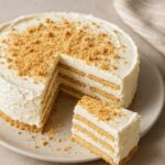 Torta de bolacha com nata sem forno: receita prática para dias corridos