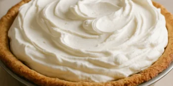 Torta de bolacha com nata não firmou? Veja como resolver