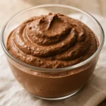 Sem ovo e sem açúcar: como fazer mousse de chocolate cremosa fácil