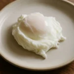 Como fazer ovos pochê perfeitos em casa: truques de chef