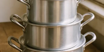 Mistura caseira para limpar panelas: o segredo da minha avó para brilho imediato