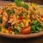 Receita de salada com frango desfiado