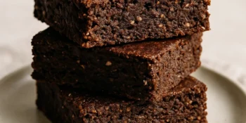 Receita de brownie fitness saudável: sabor intenso e fácil de fazer