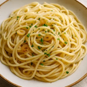 Receita rápida: macarrão alho e óleo cremoso em apenas 15 minutos