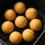 Bolinha de queijo na airfryer: receita crocante com 3 ingredientes