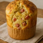 Panetone salgado de presunto e queijo: a receita fácil que todo mundo vai pedir no Natal