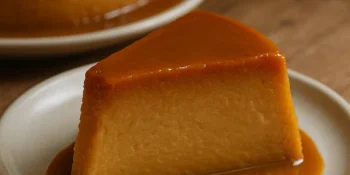 Quer um bolo diferente? Aprenda o bolo mole de doce de leite